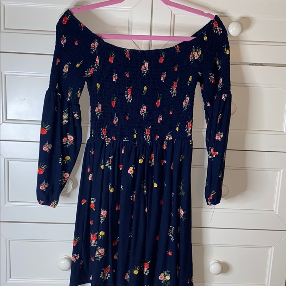Dress - Picture 4 of 8
